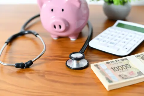 けがや病気で医療費「180万円」…「高額療養費制度」と「医療費控除」を「併用」したら負担はどこまで減る？