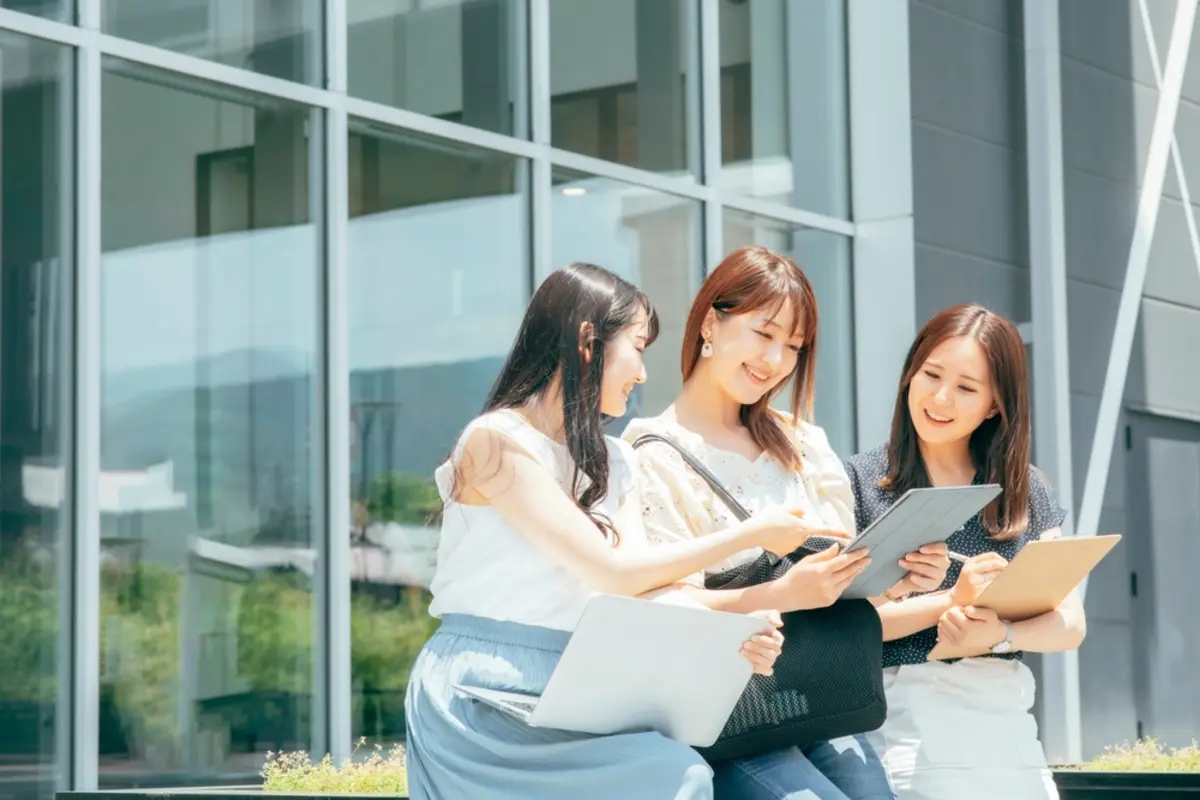 「大学無償化」って3きょうだい“全員”無償になるわけではないのですか⁉ 3歳差ずつの場合、無償にならない期間はどのくらいあるの？