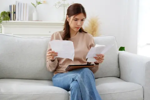 親名義のマンションに「タダ」で住んでいます。税務署から“贈与税のお尋ね”が届いたのですが、生前贈与の対象になるのでしょうか？