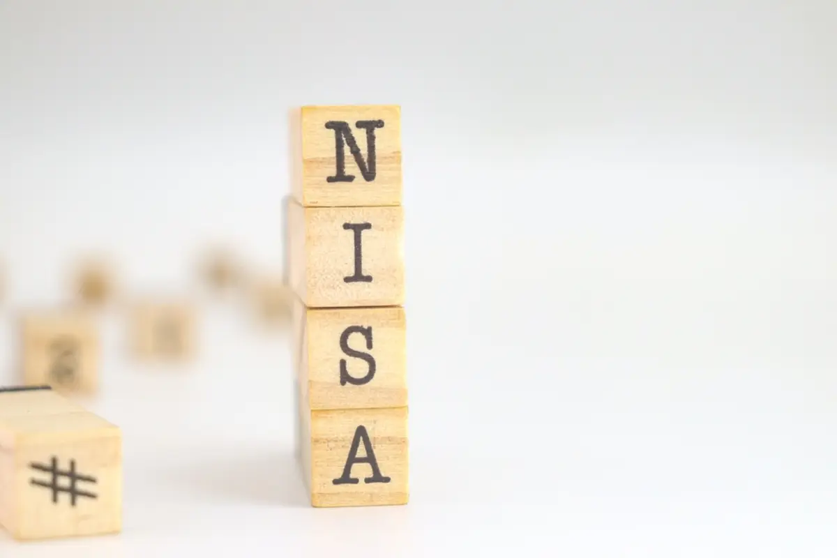 NISAの“つみたて投資枠”は「月2万円×10年間」「月1万円×20年間」で、どれだけ利益に差が出る？ 投資額は同じでも「投資期間の長さ」が影響するワケとは