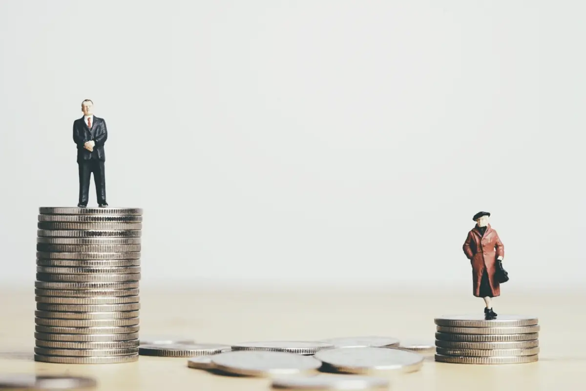 同じ世帯年収「1000万円」でも片働きと共働きでは年金額が「40万円以上」違うケースも!? 多く受け取れるのはどっち？