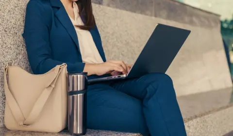 会社や外出先にマイボトルを持っていくと、年間で「10万円」も節約できるって本当ですか？