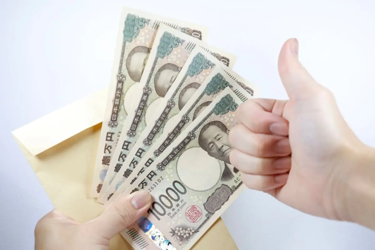 親に生活費として「毎月5万円」を仕送りしています。現在40代ですが、仕送りの金額は「妥当」でしょうか？