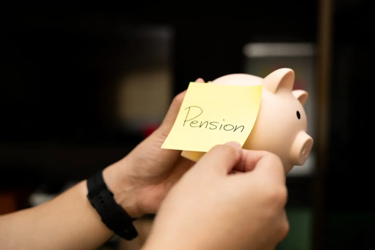 友人は年金「20万円」を受け取っているようです。現役時代、どれだけ稼げば20万円ももらえるのですか？