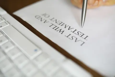 父が亡くなった後に“遺言書”が見つかりました。遺族で「分割内容」をすでに決めていたのですが、遺言と異なる内容での分割は可能ですか？