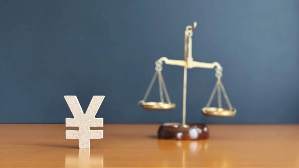 高収入の代名詞「医師vsパイロット」それぞれ“給与”はどれだけ違う？ 厚生労働省のデータをもとに比較