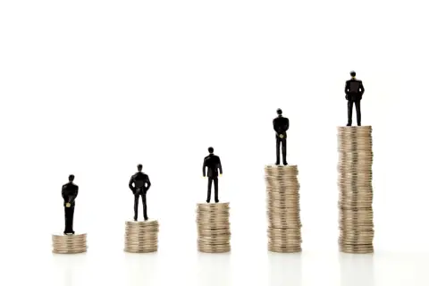 【平均年収と比較】30代会社員で「年収680万円」は高収入？年収が高い職種は何？