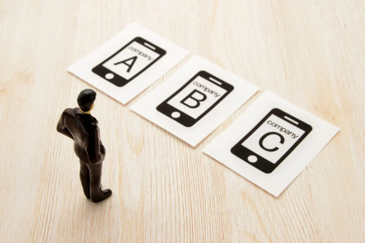 月4000円の格安SIMを使っている友人がうらやましい！「大手キャリア」から乗り換えれば今より本当に安くなる？