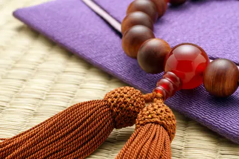 夫が亡くなり葬儀費用は「150万円」。夫名義の預金口座がありますが、葬儀費用として使うために引き出しても大丈夫ですか？