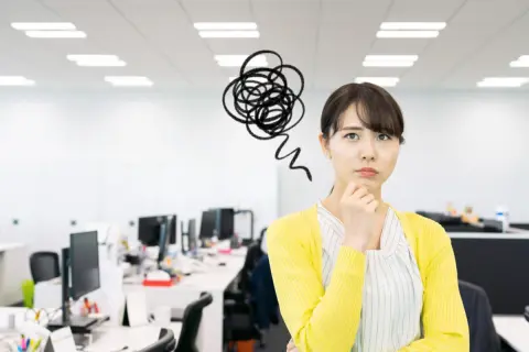 派遣会社の倒産が相次いでいる!? いっそのこと「正社員」になった方がいい？ 毎月の給料はどのくらい変わるか解説