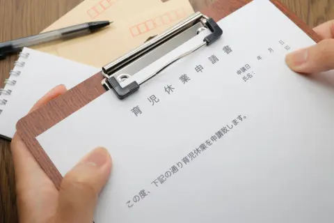 育児休業給付金が支給されると“手取り10割”もらえると聞きました。契約社員で1年以上勤めているので、夫も育休が取れれば、わが家でも対象になるのでしょうか？