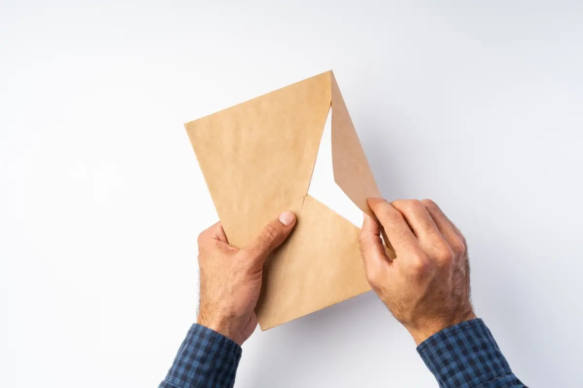 日本年金機構から「学生納付特例」の追納についての案内が届きました。制度を受けた2年分「約40万円」の保険料を追納すると、年金はいくら増えるのでしょうか？