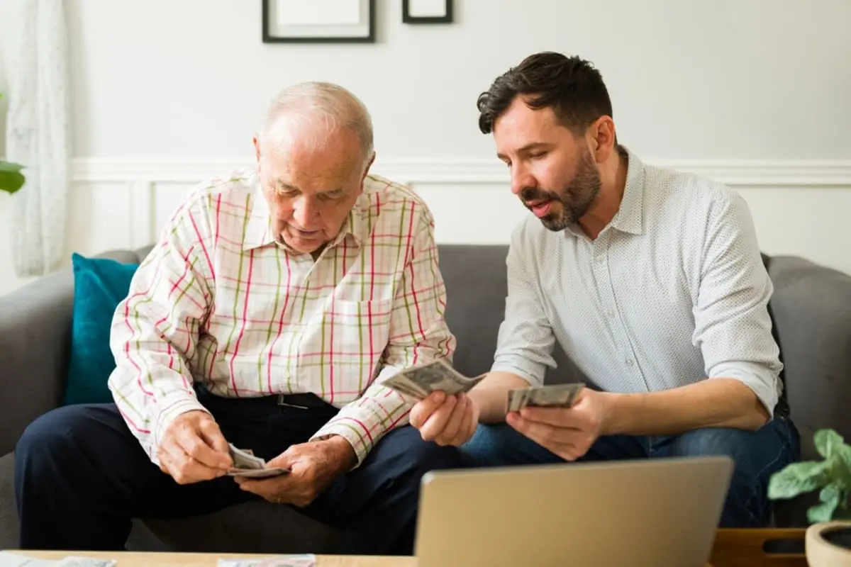 500万円を「5年間」かけて息子に渡しています。年間で「110万円の贈与」を下回っていても、税金がかかるケースはあるのでしょうか？