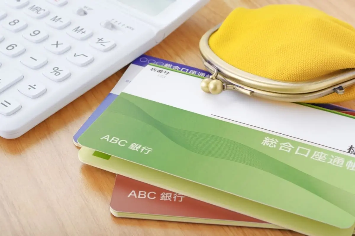 使わずに貯めていた児童手当「200万円」を、子どもが成人したタイミングで渡そうと思っています。贈与税対策として「2年に分けて」渡せば大丈夫ですよね？