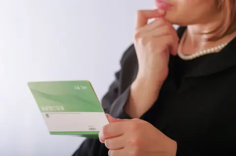 “独身の兄”が亡くなりました。喪主をするのですが、葬儀費用は「全額喪主」が払うことになるのでしょうか？