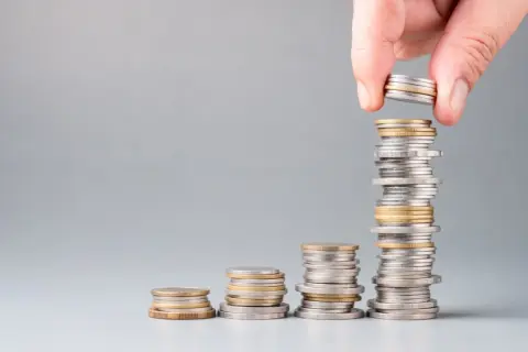 Xで「年金を追納しても元を取るのに20年」の投稿が話題！「年860円」しか増えないらしいけど、頑張って支払っても得しないの？ FPが解説