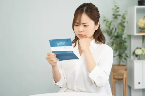 父の遺品整理でタンス預金「500万円」を発見！ 自分の銀行口座に入金すると、相続税がかかりますか？