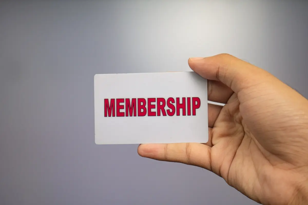 【Amazonプライム会費】アメリカは「月14.99ドル」に対し、日本はたった「600円」！ 安い理由は「楽天・ヨドバシ」の影響が大きい？