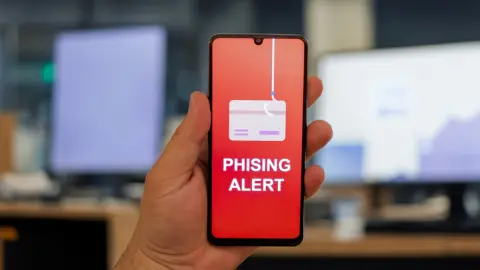 【要注意】インスタで好きなブランド「79％オフセール」の広告が→「自分だけは大丈夫」と思っていたのに…フィッシング詐欺に気付いた理由とは？