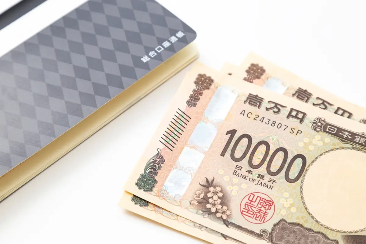 一人暮らしを心配され、来月から息子夫婦と同居する予定です。年金は「月8万円」ほどなのですが、生活費はいくらくらい渡すのが正解なのでしょうか？