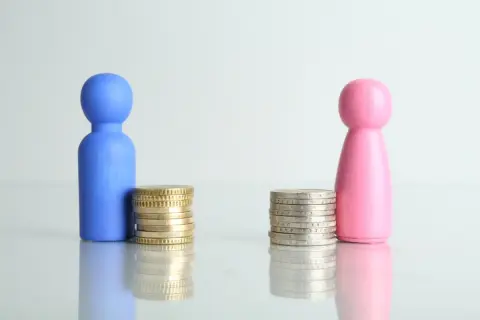 転職した同期の「厚生年金4万円くらい引かれてる」発言にショック！ 自分は「2万5000円」ほどですが、収入はどれだけ差があるのでしょうか？