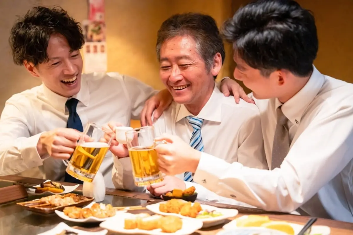 「毎月飲み代」に「3～4万円」使う夫。正直高すぎると思うのですが、一般的な「平均費用」はどれくらいなのでしょうか？