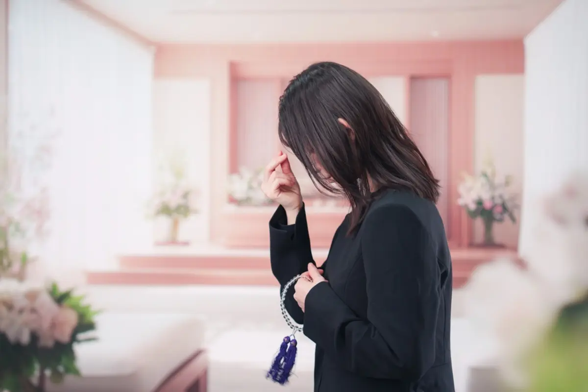 夫が45歳で亡くなりました。高校生の子どもと暮らしているのですが、遺族年金はもらえるのでしょうか？ 子の年齢によって打ち切られますか？