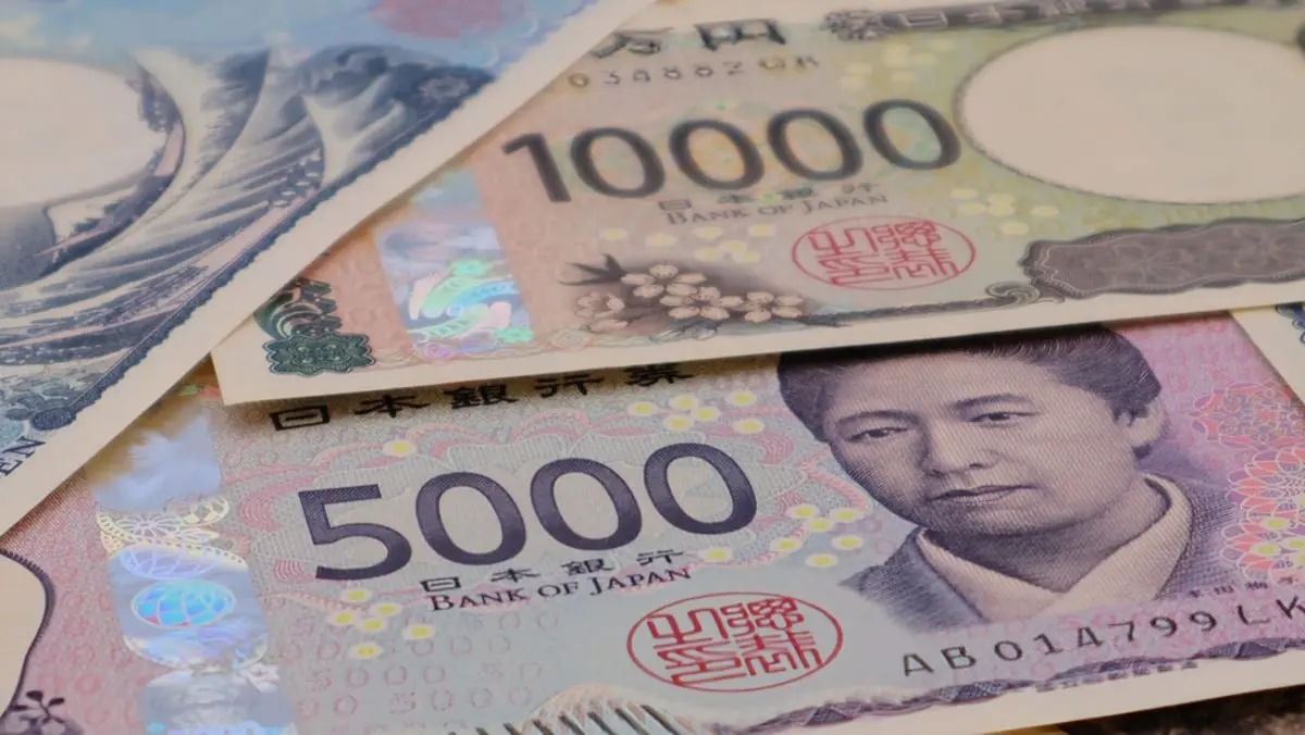 息子が奨学金を借りており「月1万5000円」の返済が始まります。親が立て替えようと考えているのですが、贈与になるのでしょうか？