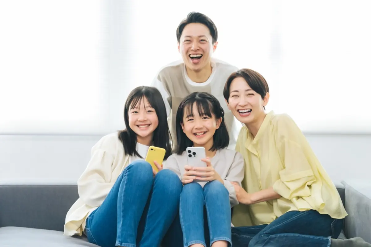 家族全員で格安SIMにしたら「年10万円」の節約ができる？3人世帯のリアルな節約効果