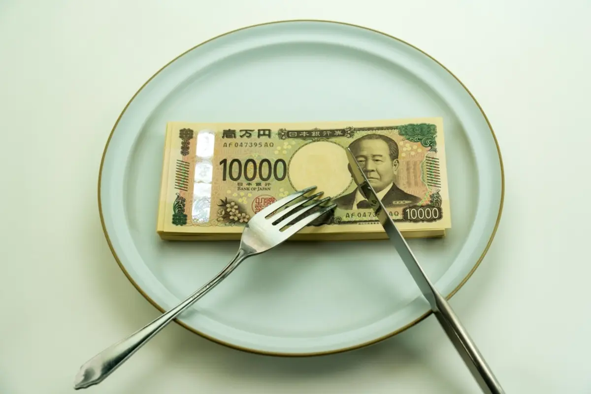 3人家族で食費は「月6万円」、節約してもこれ以上は難しい…。他の家庭はもっと抑えられているのでしょうか？