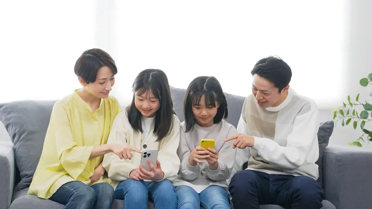 2025年10月から改正放送法によって施行される「NHKネット受信料」。スマホを持っている人は支払いが義務化されるの？