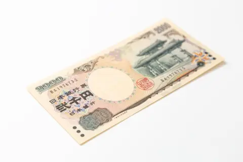 タンス預金に紛れ込んでいた「2000円札」。銀行に預けたら引き出すときに「1000円札」で戻ってきてしまう？