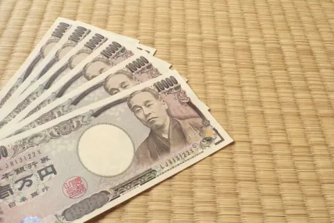 実家に住んでいたとき「生活費5万円」を親に渡していました。結婚時に「貯めていた」と言って「300万円」をもらったのですが、贈与税の対象になりますか？