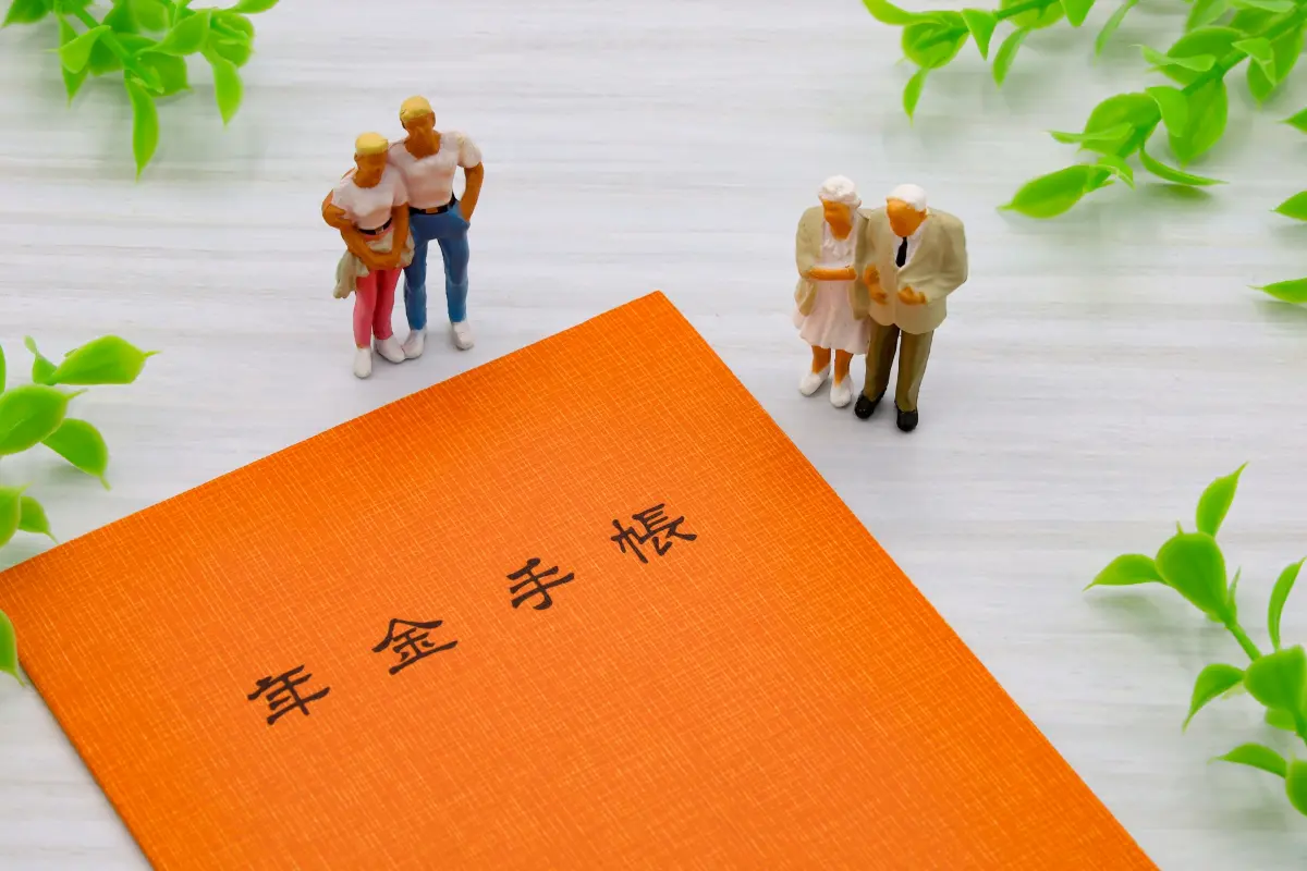 【10月15日は年金支給日】夫婦2人世帯の「年金受給額」の平均は？ わが家は夫婦あわせても“20万円以下”なのですが、少ないのでしょうか…？