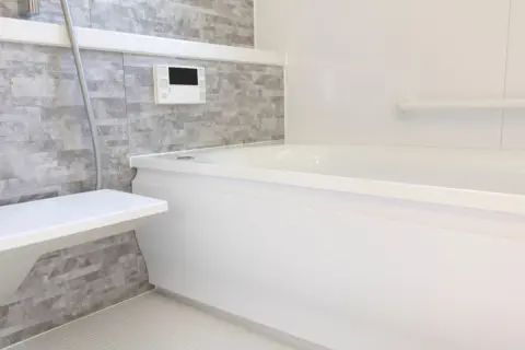 高齢の母と同居しており、ヒートショックが怖いので「浴室暖房」を使おうと思っています。母には「電気代」を心配されているのですが、毎日使った場合1ヶ月でいくらくらいになりますか？