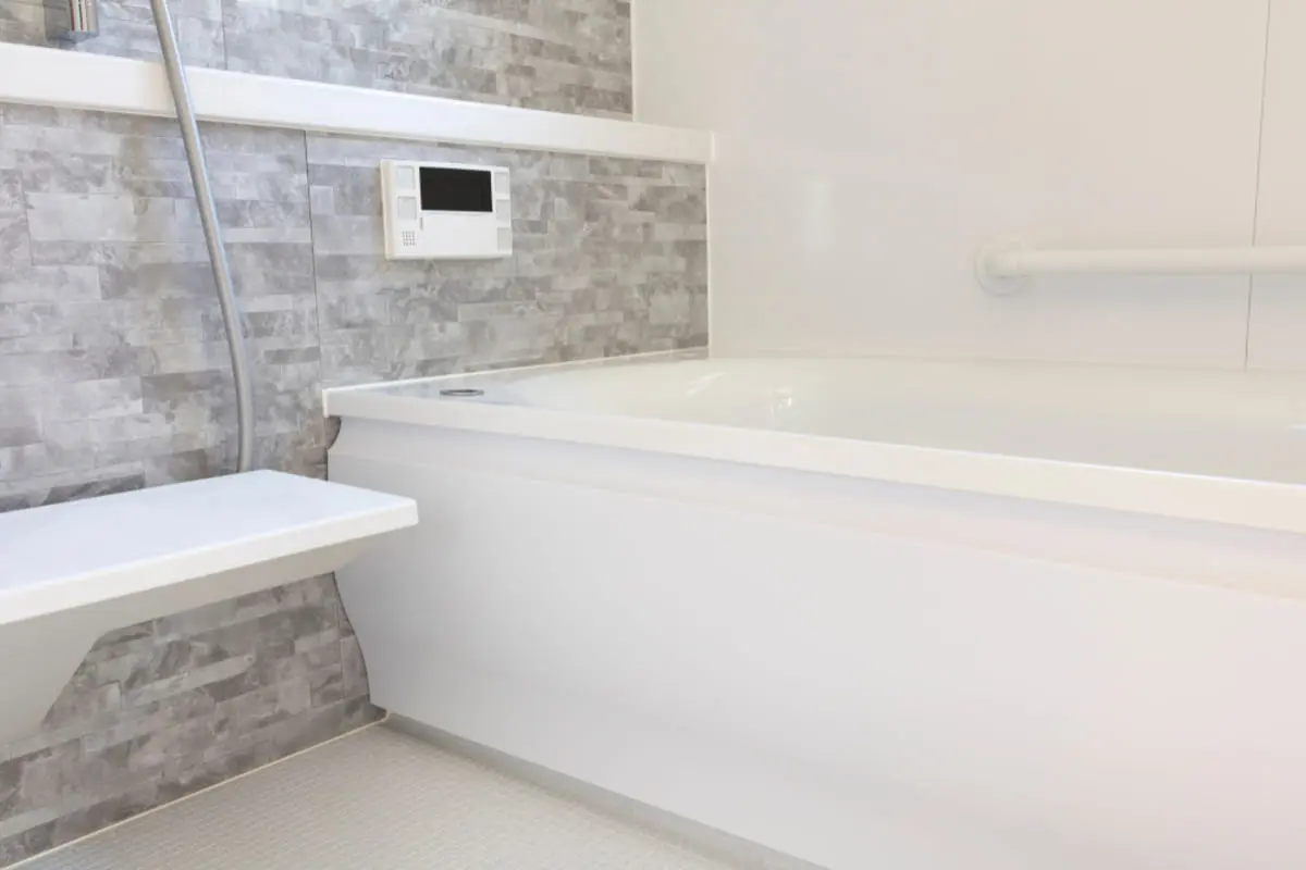 高齢の母と同居しており、ヒートショックが怖いので「浴室暖房」を使おうと思っています。母には「電気代」を心配されているのですが、毎日使った場合1ヶ月でいくらくらいになりますか？