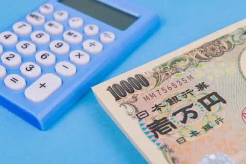 実家に「月3万円」入れてたけど、母が“貯金”してくれていた！「元は自分のお金」でも、1人暮らし資金で300万円以上もらったら“贈与税”はかかるのでしょうか？