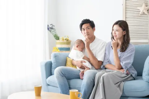世帯手取りは28万円で1歳の子どもがいます。現在貯蓄はほぼありません。将来的に貯金1,000万円を目指していますが、現実的に可能な金額でしょうか？