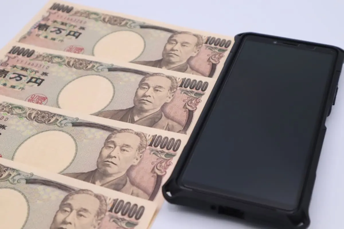 友人が海外でSIMの“入れ替え無し”でスマホを使っていてビックリ！なぜそんなことが可能なの？月5000円以内で海外でもそのまま使える格安SIMを紹介