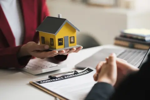 マイホームの住宅ローン返済中ですが転職する予定です。退職・転職後、住宅ローン控除はどうなりますか？