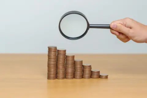 60歳になるタイミングで月収が「50万円→30万円」に…！「60歳で収入が減ると給付金を受け取れる」と聞きましたが、私は対象になりますか？