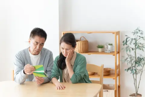 老後は働かず「貯金だけ」で暮らしたい！老後資金として「1000万円」貯めていますが、年金があれば問題なく暮らせますか？