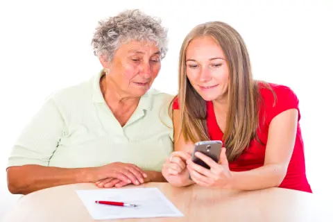 母が電子マネーやポイント、銀行をすべてスマホ管理に。もし認知症になったら、私が引き継いで管理しても問題ないでしょうか？