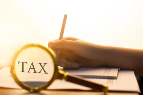 10年ほど前に祖父から「1000万円」の“贈与”を受けたのですが、当時は贈与税の申告が必要なことを知らず、何もしなかったです。今からでも申告するべき？