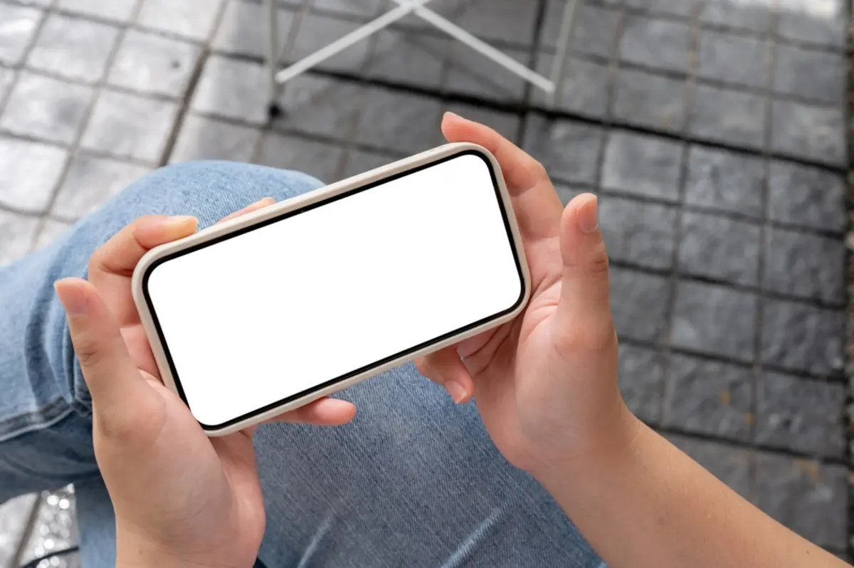 サービス「NHK ONE」は強制加入？“受信料徴収のために作られた”という噂は本当？ 気になる新制度を解説