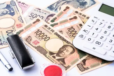 夫の年収が“1000万円”に届きましたが「共働きで世帯年収1000万円」より税負担が重いと聞きました。どういうことでしょうか？