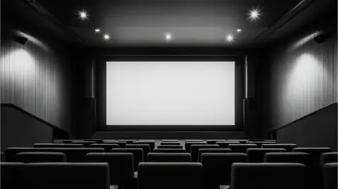 【実録】上映中の映画が「火災報知器」の誤作動で停止！→Aさんが映画館から“受けられた補償”とは？「返金」や「再鑑賞券」が発行されるケースも確認