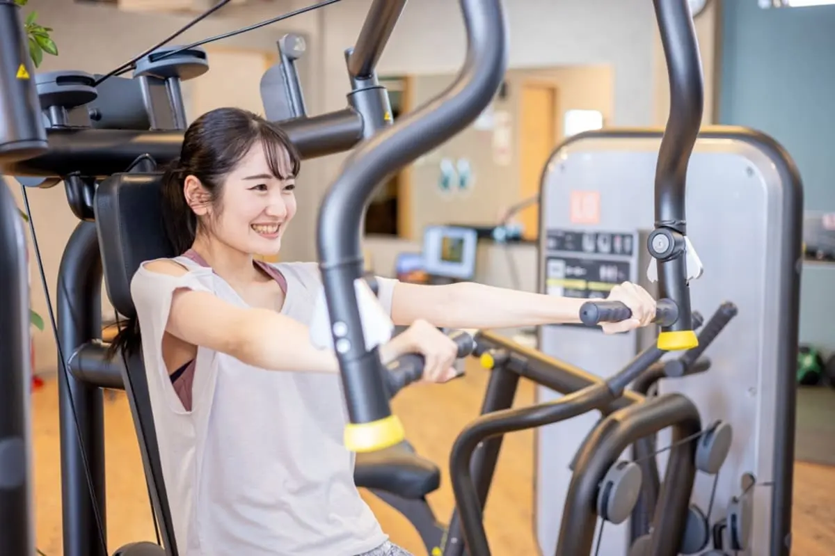 1回「2万円」のパーソナルジムに通う妻。「普通のジムだとサボってしまう」とのことですが、駅前の「月1万円・通い放題」のジムのほうがコスパがいいのではないでしょうか？