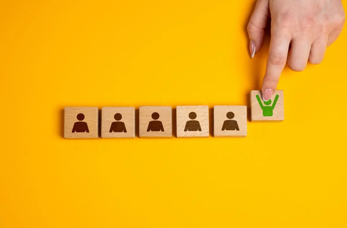 「2025年10月から、教育訓練のために休んでも給付金が出る」と聞きました。実際どれくらいもらえて、どのくらい休める？