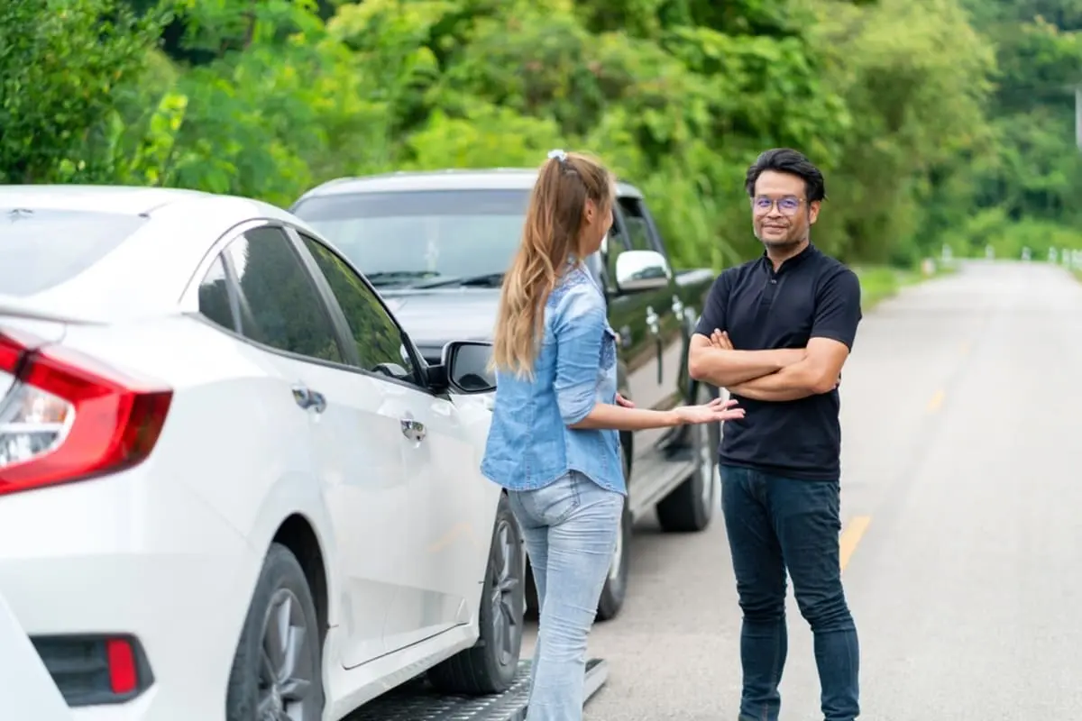 【注意】家族で出かけたら「外国人が運転する車」にぶつけられた！ 相手は“レンタカー”ですし、泣き寝入りするしかないですか？ 賠償請求できるケースとは